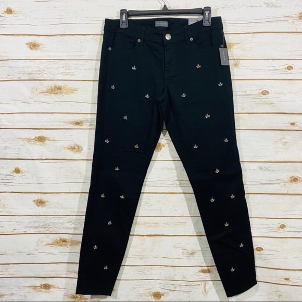 The Limited women’s‎ black studded skinny leg jeans size 6